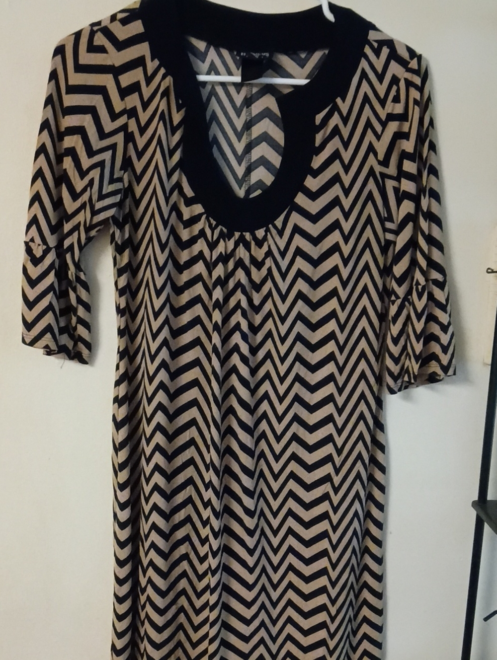 En Focus Chevron-Print Black and Tan Women's Dress Size 8